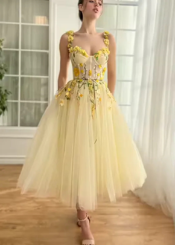 Price Blitz Spaghetti Straps 3D Flower Cocktail Dresses Lace Appliques Sleeveless Homecoming Gowns A-line Tea-length Prom Gowns customized Price Blitz Spaghetti Straps 3D Flower Cocktail Dresses Lace Appliques Sleeveless Homecoming Gowns A-line Tea-length Prom Gowns customized