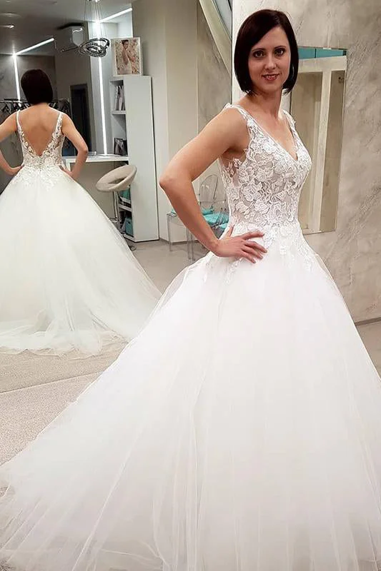 Super Sale Princess Long A-line V-line White Wedding Dress with Appliques