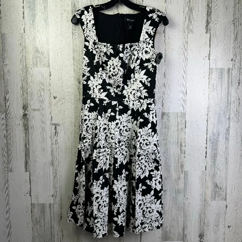 Fantastic Offers Black & White Dress Casual Short White House Black Market, Size S