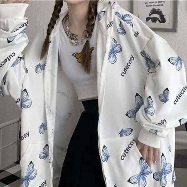 Fashionable long-sleeved top