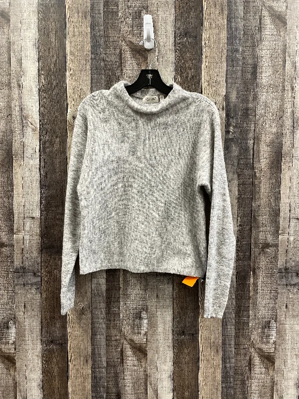Super Savings Sweater By Rd Style  Size: Xs
