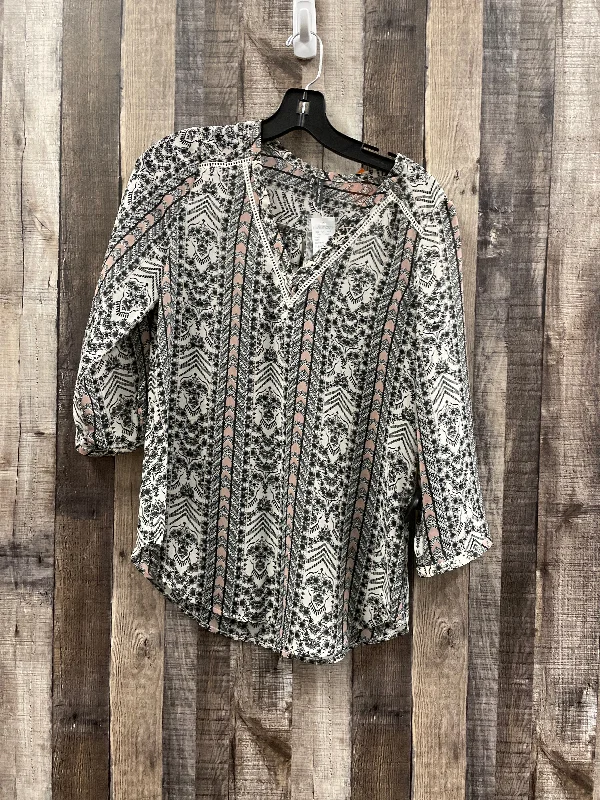 Final Sale Top Long Sleeve By Maurices  Size: Xs