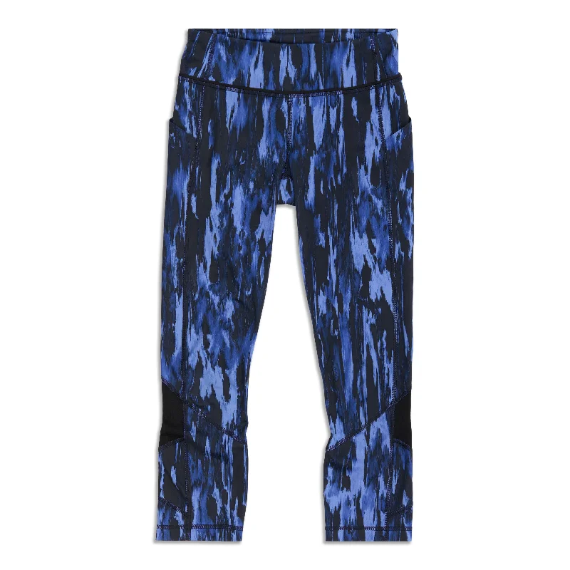 Overstock Sale Pace Rival Mid-Rise Crop 22” - Resale
