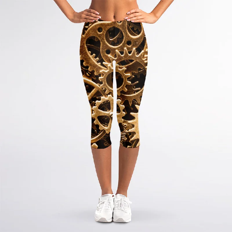 Special Discount Steampunk Brass Cogs And Gears Print Women's Capri Leggings