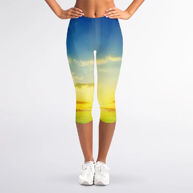 Buy More, Save More Sunrise Meadow Print Women's Capri Leggings