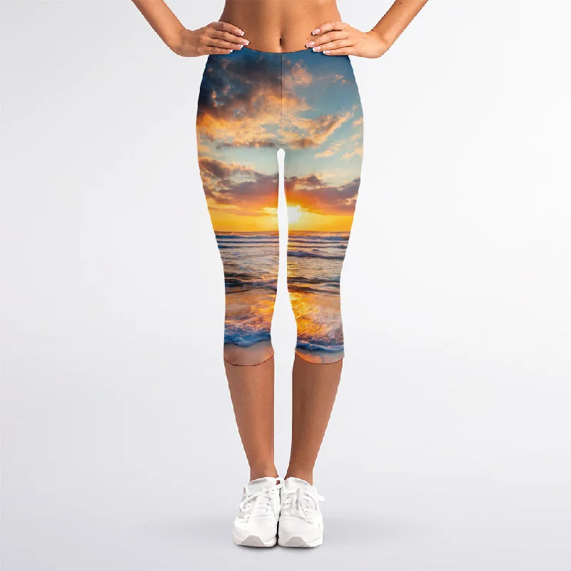 Exclusive Online Offer Sunrise Wave Print Women's Capri Leggings
