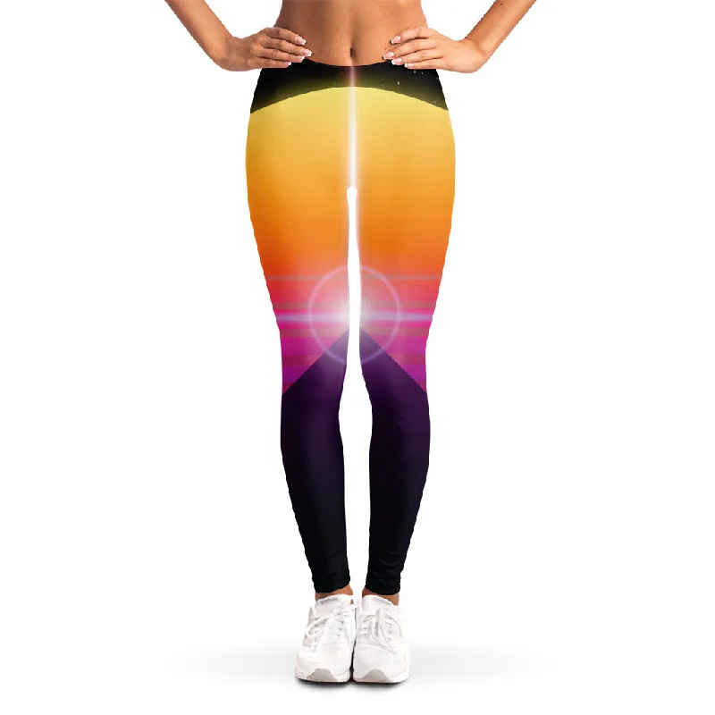 Special Buy Synthwave Pyramid Print Women's Leggings