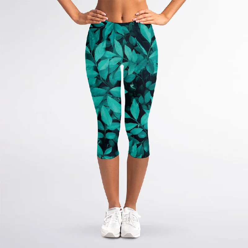 Overstock Turquoise Leaf Print Women's Capri Leggings