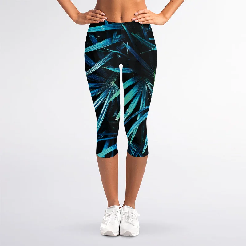Discount Deals Turquoise Tropical Leaves Print Women's Capri Leggings