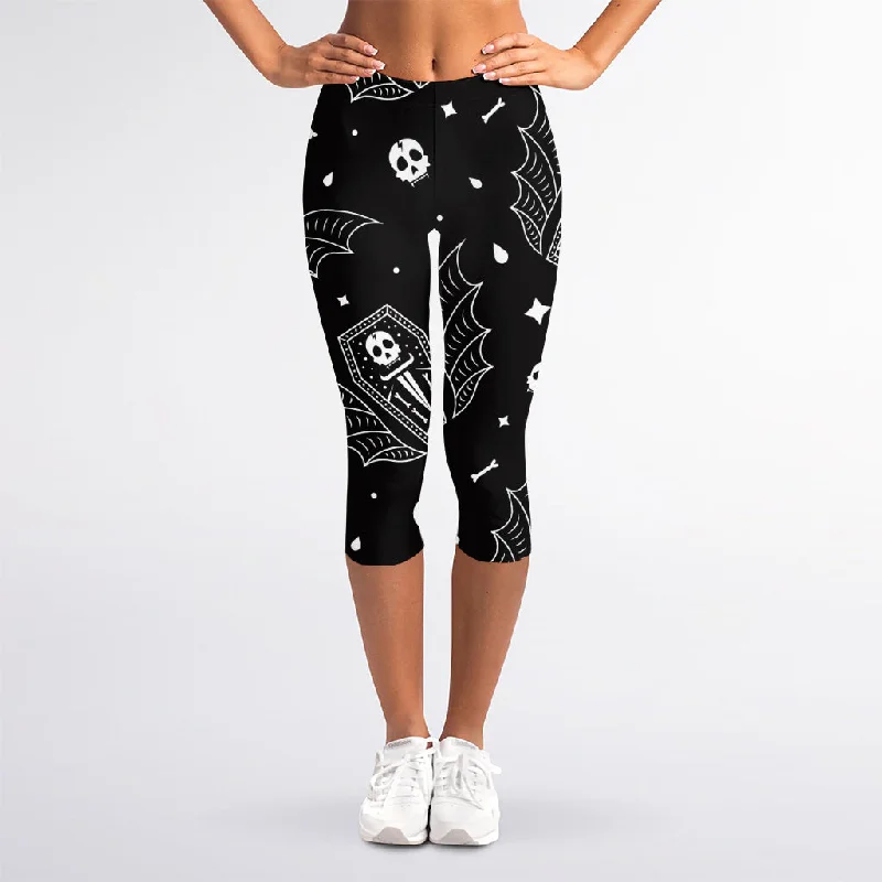 Hurry In Vampire Coffin Pattern Print Women's Capri Leggings