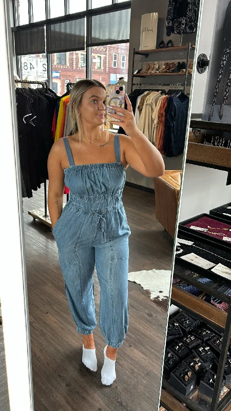 Extra Discounts Elan light blue wash jumpsuit