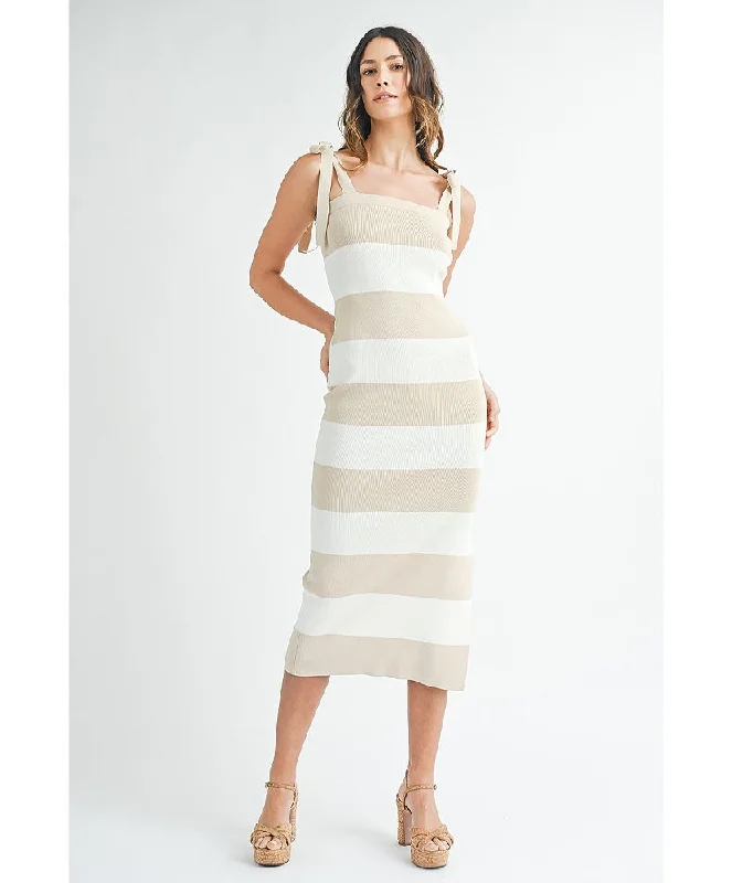 Take Advantage Braydon Bow Maxi Dress